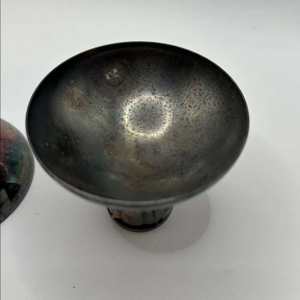 Pair of vintage Oneida Silversmiths silver-plated candle holders. Mid-century.